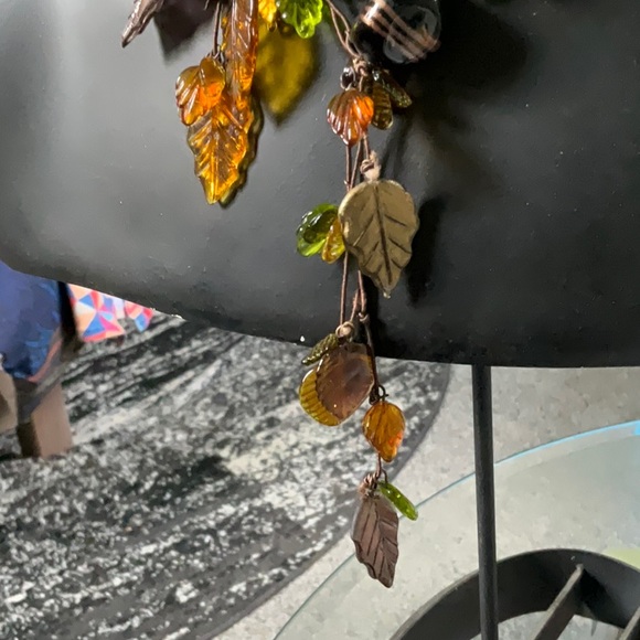 Glass Leaves and Beads Necklace and Matching Earrings - Picture 5 of 10